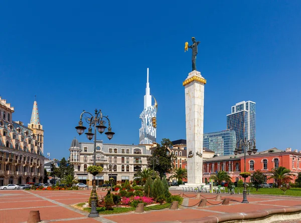 Batumi. Plaza de Europa por la mañana . — Foto de Stock