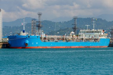 Batum. Rıhtımın tanker.