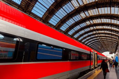 Milan. Merkez demiryolu İstasyonu.