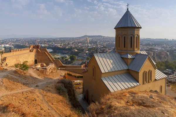 Tbilisi. Kilise Narikala. — Stok fotoğraf