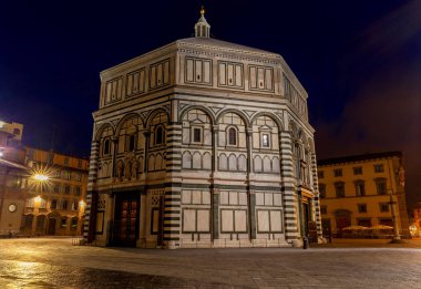 Florence. Vaftizhane geceleri.