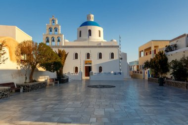Oia. Panagia Kilisesi.