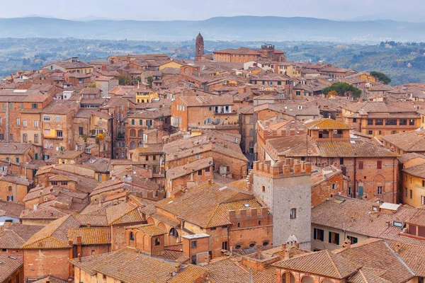 Siena. A légi felvétel a város. — Stock Fotó