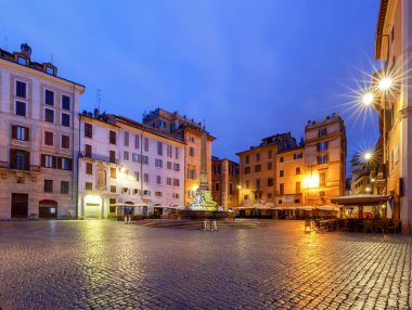 Roma. Rotunda Meydanı Çeşmesi.