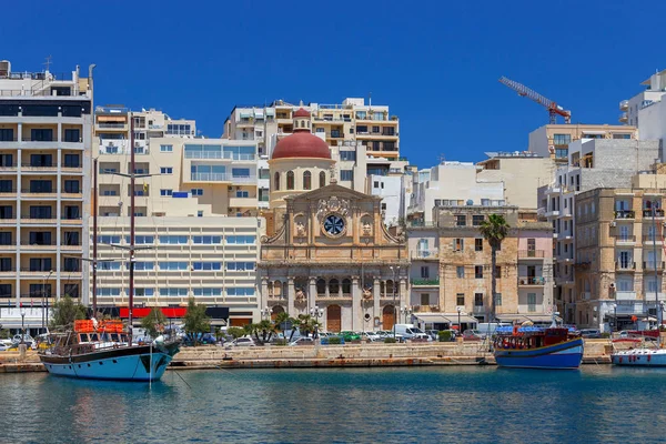Мальта. Церковь Иисуса Назарянина . — стоковое фото