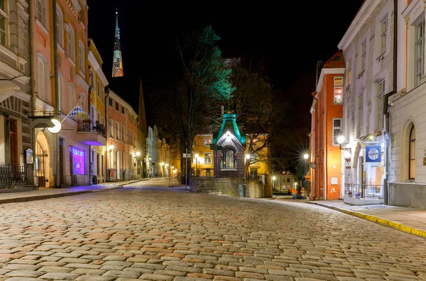 Tallinn. Old medieval street. — Stock Photo, Image