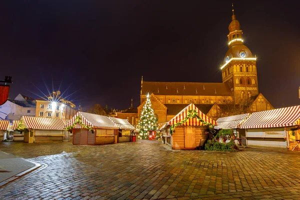 Riga. Árbol de Navidad en Navidad . — Foto de Stock