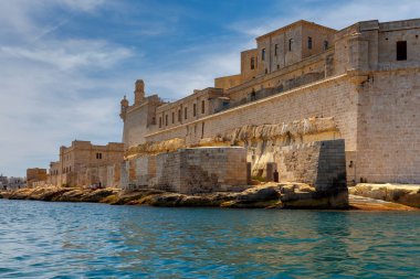 Valletta. Eski liman ve liman.