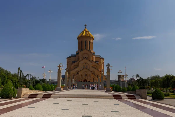 Tbilisi. A Catedral da Santíssima Trindade . — Fotografia de Stock