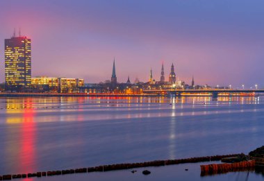 Riga. Görünümü Daugava've şehir set.