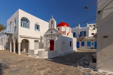 Mykonos. Rum Kilisesi, geleneksel yapı.