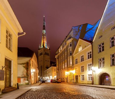 Tallinn. Eski ortaçağ Caddesi.