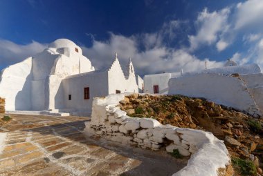 Mykonos. Kutsal Meryem Ana Kilisesi.