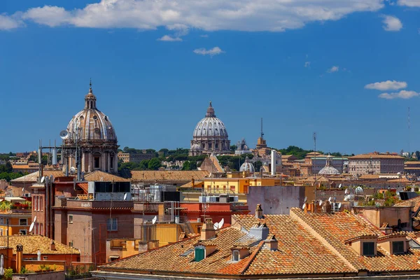 Rome. View of the city from the Aventine hill. — Stock Photo, Image