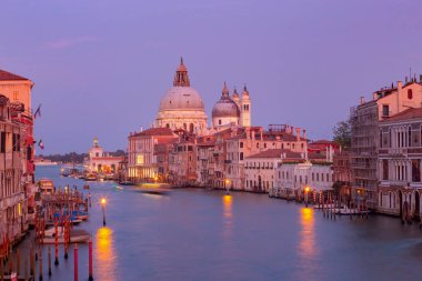 Venedik. Gün batımında Büyük Kanal.