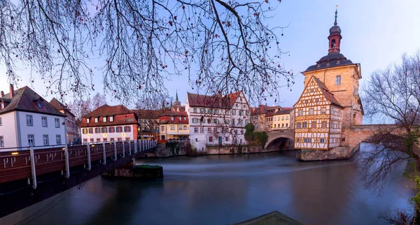 Bamberg. Câmara Municipal na ponte. — Fotografia de Stock