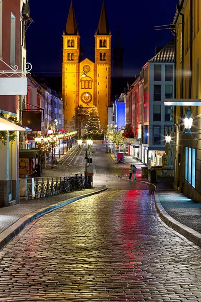 Wurzburg. Starý kamenný most při západu slunce. — Stock fotografie