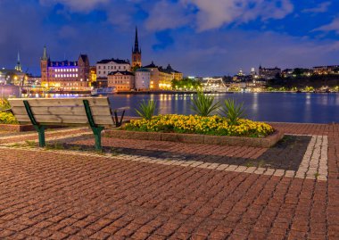 Stockholm. Gün batımını belediye binasına.
