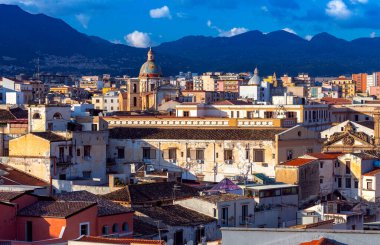 Palermo. Şehrin havadan görünümü.
