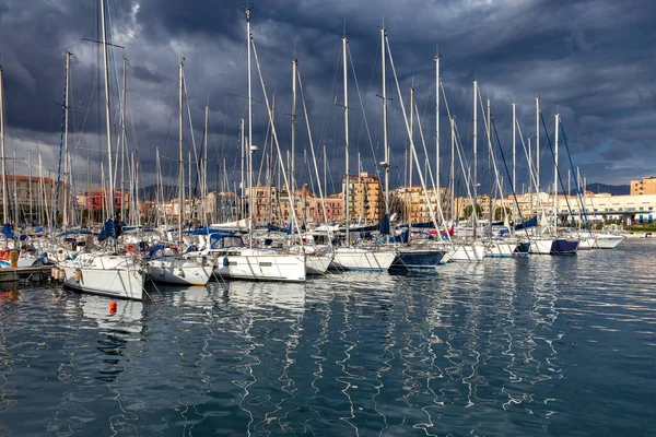 Palermo. Stadthafen. — Stockfoto