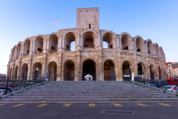 França. O Arles. Antiga arena de anfiteatro romano . — Fotografia de Stock