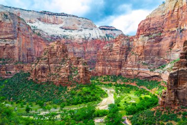Virgin River at nalı eğimli