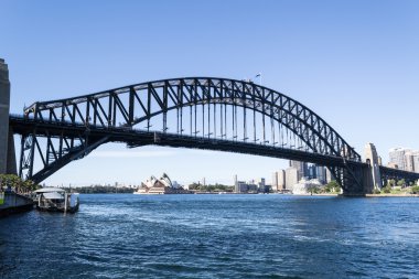 İkonik Sydney Harbour bridge