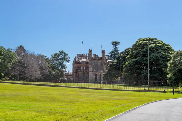 Caminando por los jardines botánicos reales — Foto de Stock