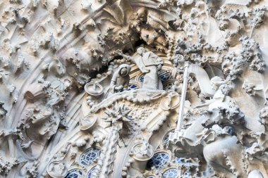 La Sagrada Familia tr Barcelona en ikonik Schüco biridir