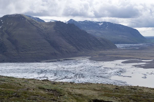 Skaftafellsjokull glacie, egyike a leg--bb impresive, Izland — Stock Fotó