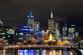 Картина, постер, плакат, фотообои "у реки ярра в мельбурне ночью
", артикул 128103084