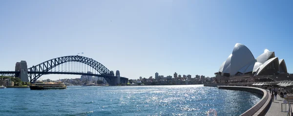 Ikoniska Sydney Harbour bridge — Stockfoto