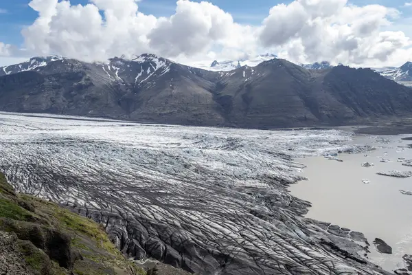 Skaftafellsjokull glacie uno dei più imprevedibili d'Islanda — Foto Stock