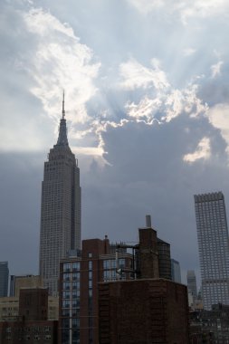 Bulutlar tarafından Empire Stat Binası