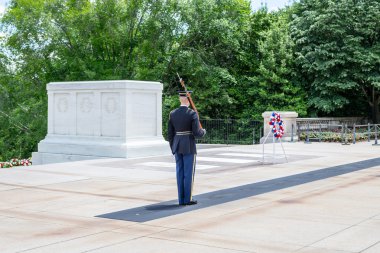Arlington meçhul asker Türbesi