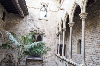 Barselona Gothic kesimlerde iç gözle