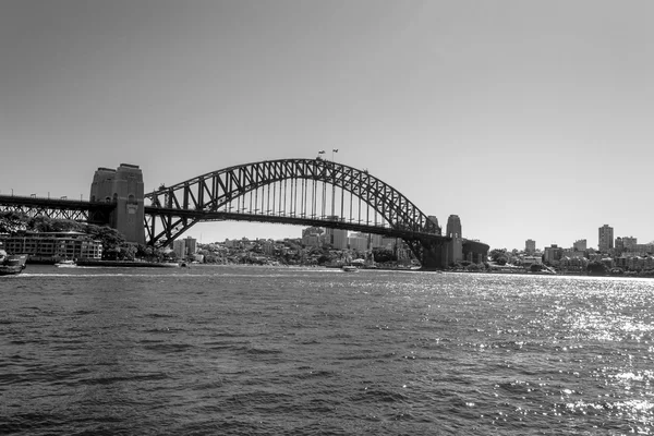 Ikoniska Sydney Harbour bridge — Stockfoto