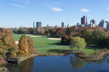 Central Park'ta Belvedere Kalesi resmi hava s içerir