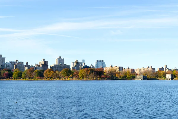 Знаковых вид Upper West Side, Центральный парк Reservoi — стоковое фото