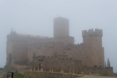 Kale Xavier sisli bir günde (İspanya)