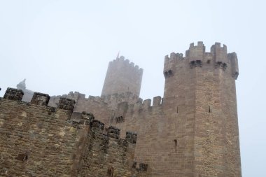 Kale Xavier sisli bir günde (İspanya)