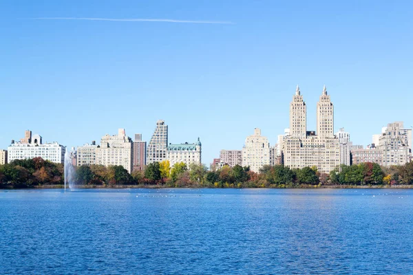 İkonik sayısı Central Park Reservoi tarafından Upper West Side