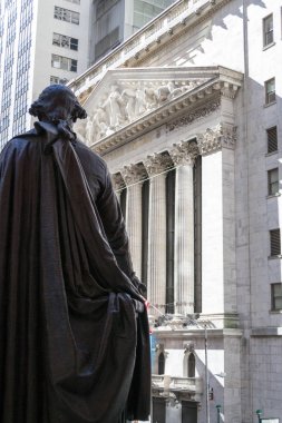 George Washington New York Menkul Kıymetler Borsası Binası gözlemleyerek