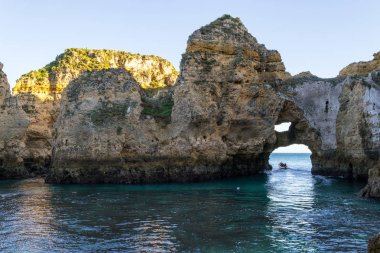 Uçurum ve kaya oluşumları, Ponta da Piedade (Lagos, Portekiz)