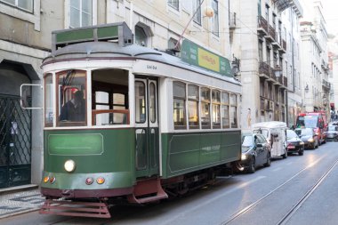 Lizbon 'da yeşil tramvay (Portekiz)