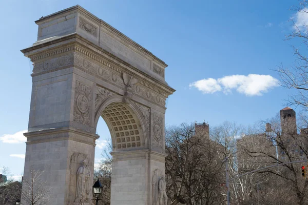 拱在纽约的格林威治村的华盛顿广场公园 — 图库照片