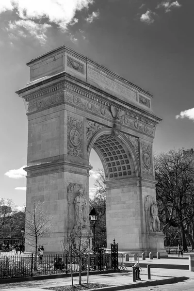 Arco no parque Washington Square na aldeia de Greenwich em NYC — Fotografia de Stock