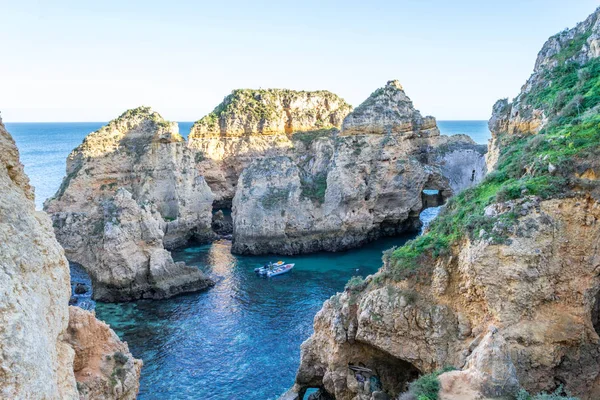 Uçurum ve kaya oluşumları, Ponta da Piedade (Lagos, Portekiz)