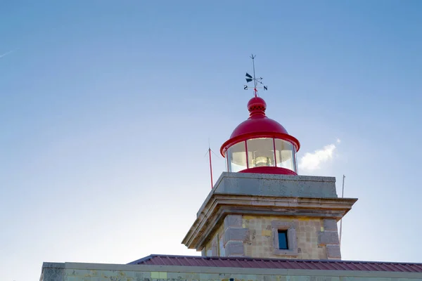 ポンタ・ダ・ピエデの灯台（ポルトガル・ラゴス）) — ストック写真