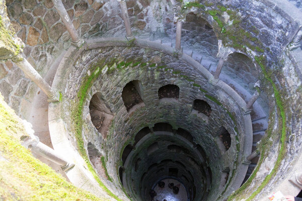 Колодец инициации - одна из ключевых особенностей Quinta da Regaleir
